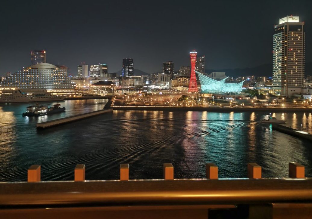 神戸みなと温泉温泉蓮 部屋からの夜景