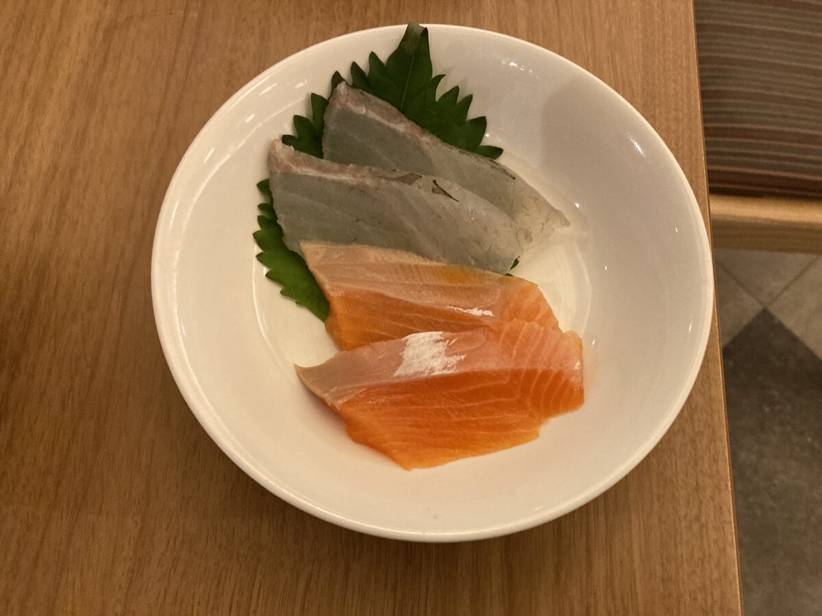 清風荘 画像:タイ・サーモンの2種盛り