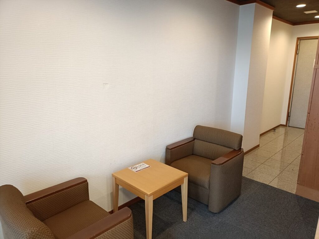 長良川温泉ホテルパークの客室の和モダンな内装
