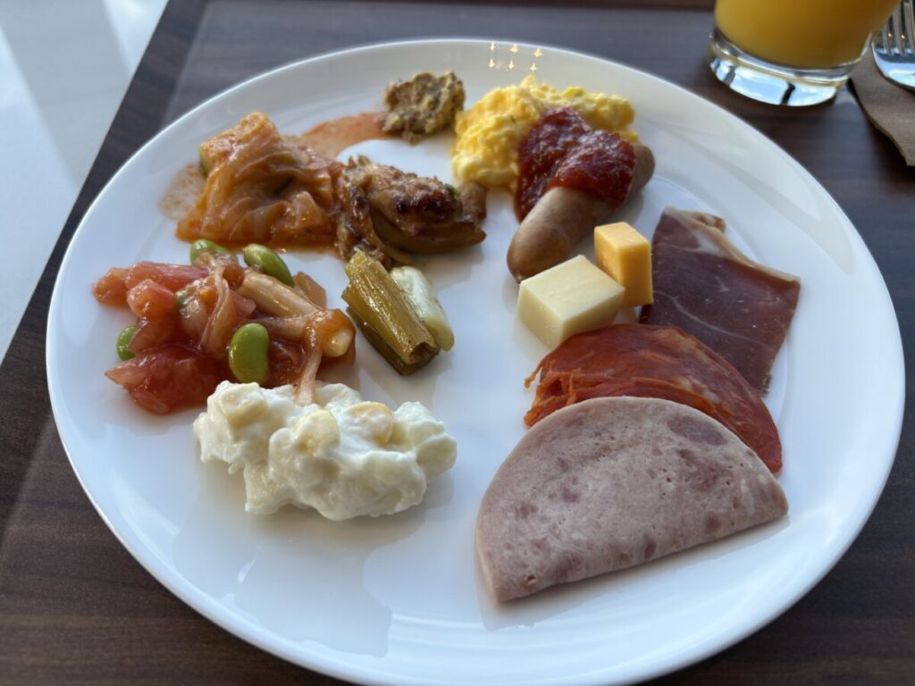 カンデオホテルズ大阪ザ・タワー 画像:朝食ビュッフェ
