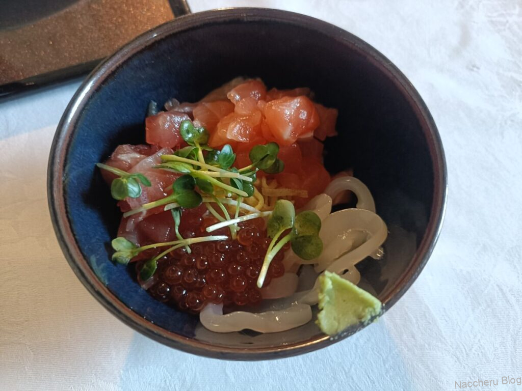 ホテル川久 画像:完成した海鮮丼